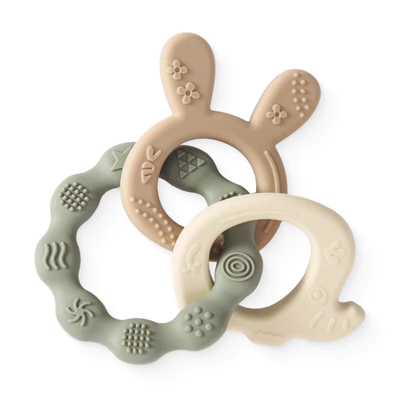 1Pcs Baby Silicone Teether Ring BPA Free Rattles Bracelet Food Grade Newborn Baby Accessories Cartoon Silicone Teething Toys